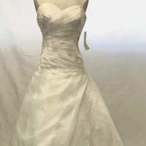 David's bridal white venetian style wedding dress size 12